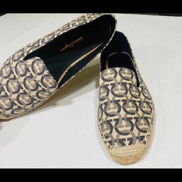 Ferragamo Women’s Sue Logo Canvas Espadrilles. - Picture 5 of 11